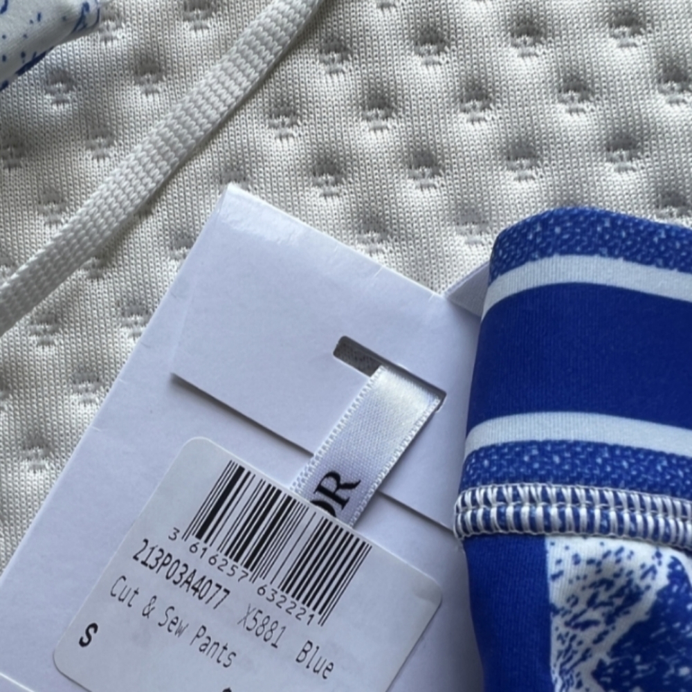 HOSTPICK!!! Christian Dior  Star leggings - Picture 8 of 8